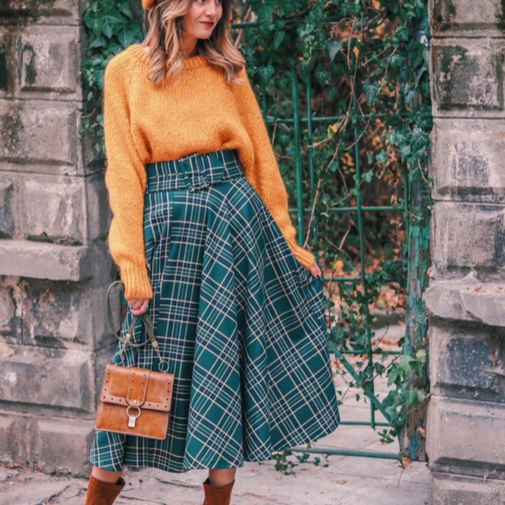 Zara Plaid Circle Midi skirt